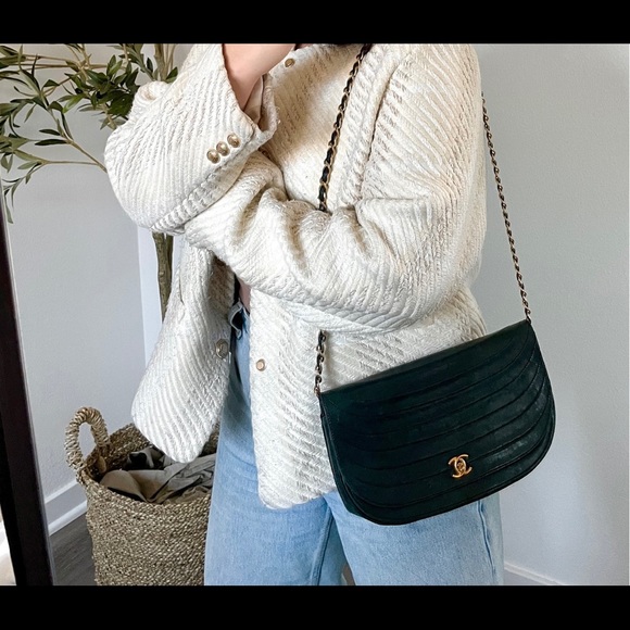 ✨ SOLD ✨ CHANEL Vintage lambskin shoulder bag 24K gold quilted classic chain - Picture 10 of 13